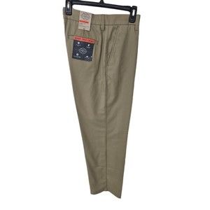 NWT Mens St John's Bay Classic Fit Flat Front Beige Chino Pants Size 30x32